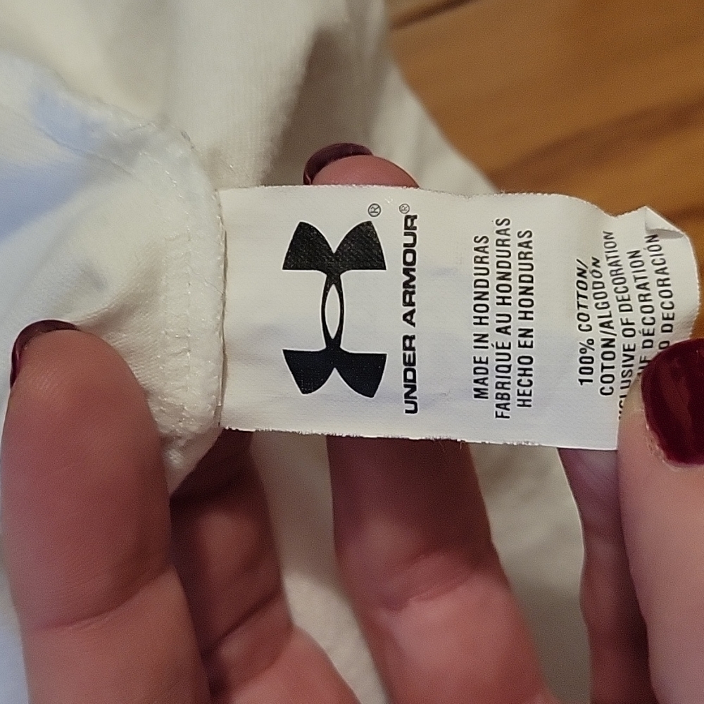 Under Armour 👕 - Picture 5 of 5